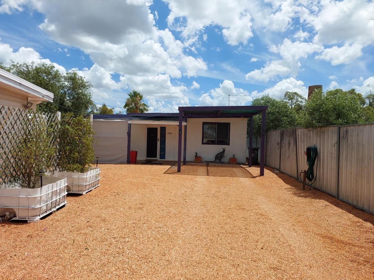 Lavender Cottage - At Home In Lightning Ridge Exterior photo